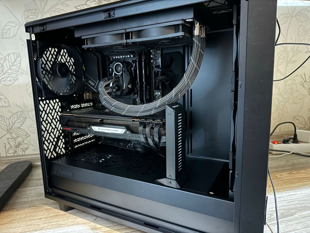 PC AM5 R5 7600 + RX 6950 XT 32GB DDR5 750W GOLD PLUS
