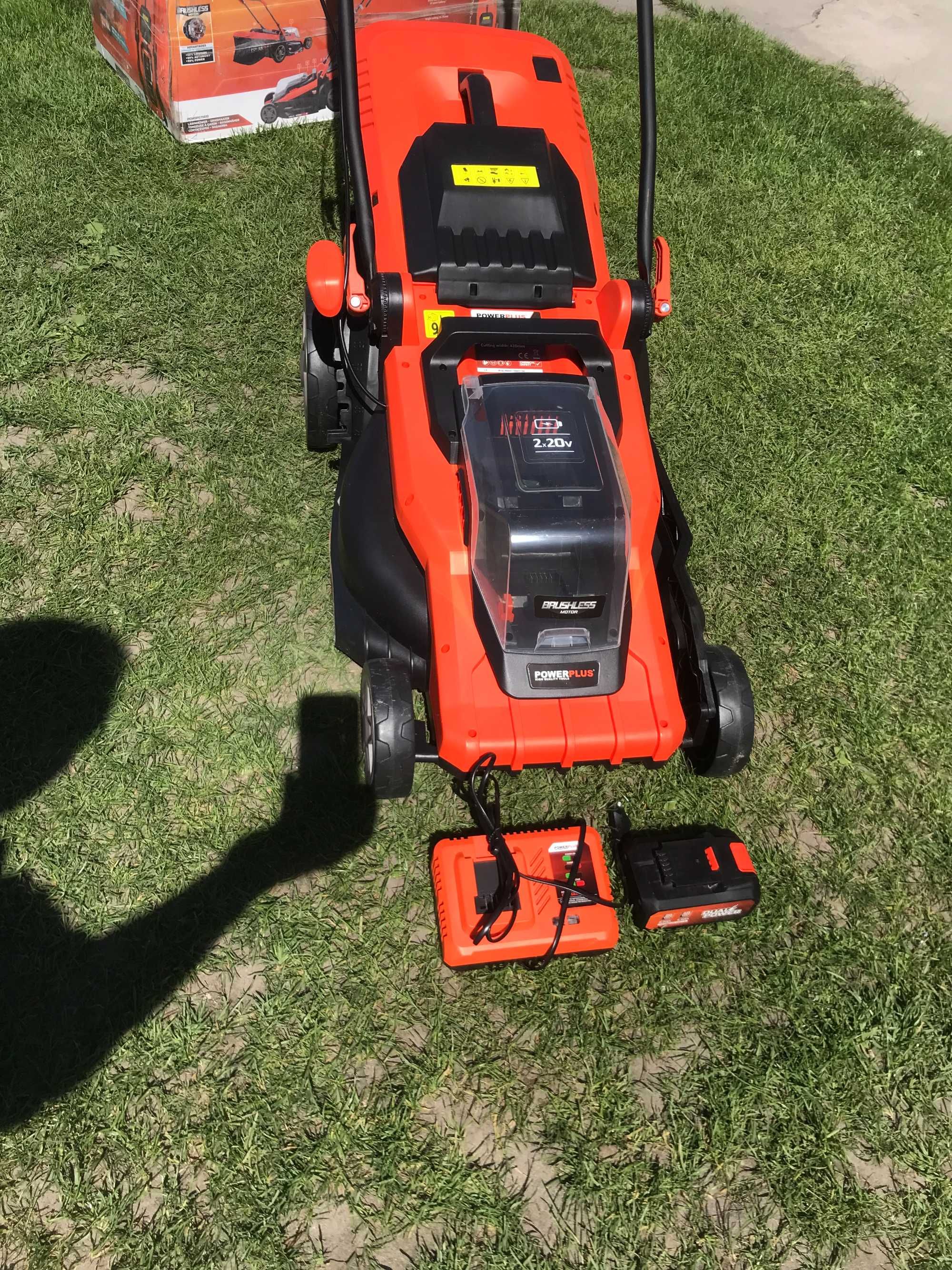 Газонокосарка Powerplus Dual Power POWDPG75610,40 В, 42 см.,