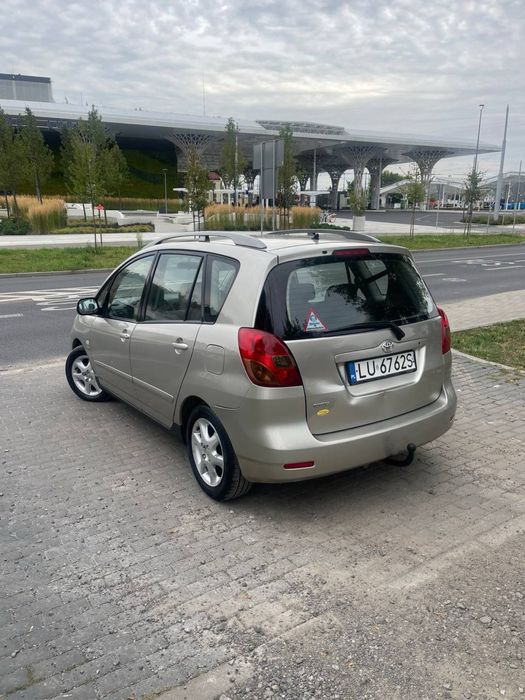 Toyota Corola Verso 2.0D D4D**Zamiana**Gwarancja**Klima**Hak**