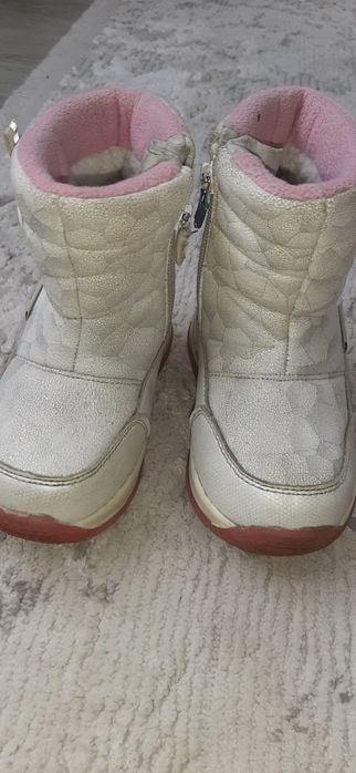 Зимні ботинки , черевички для дівчинки