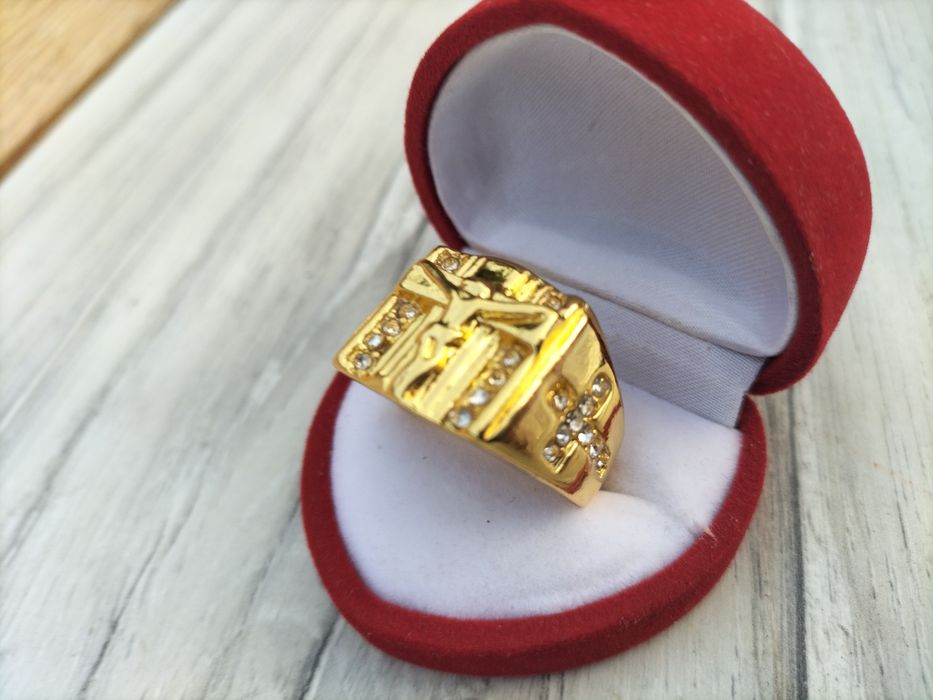 Piękny Sygnet z Jezusem na krzyżu OKAZJA