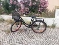 Bicicleta Classic Preta com Cesto, para adultos