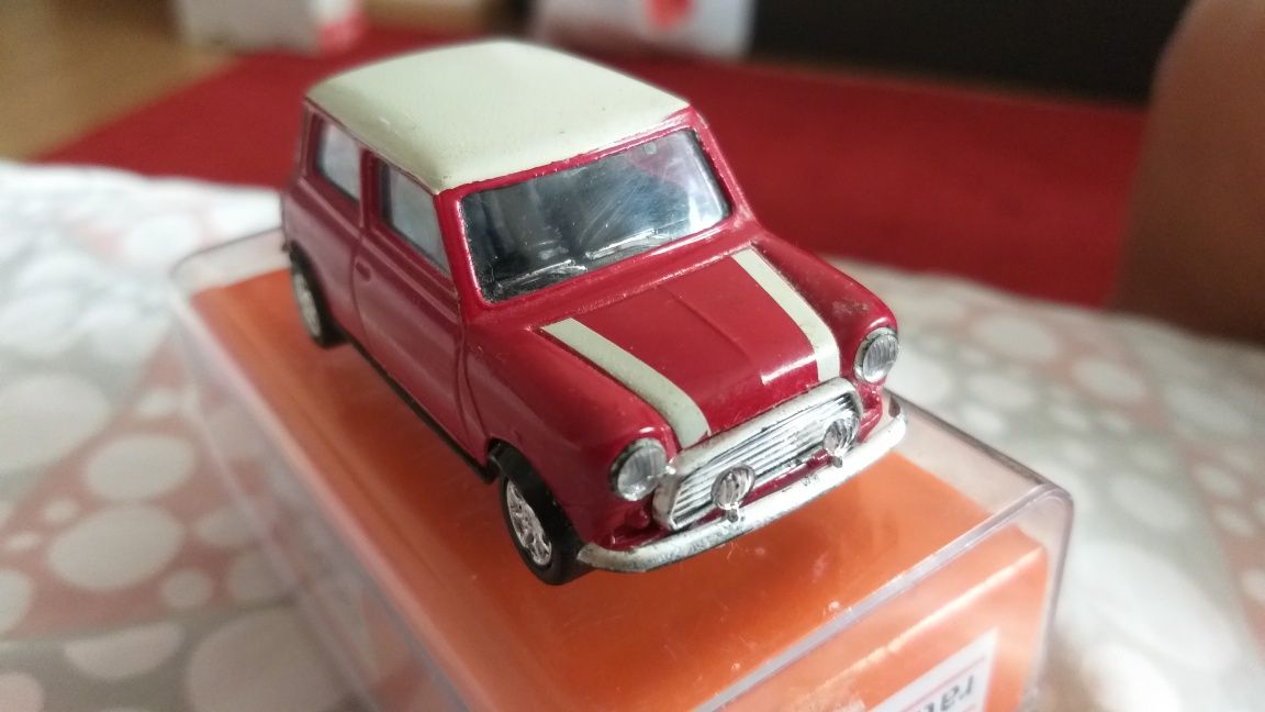 Miniatura mini antiga