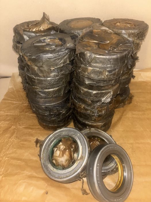 Вижимні підшипники зіл 130.131 нові ідеал