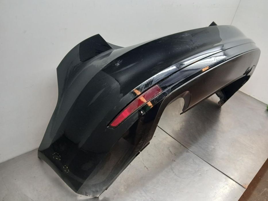 Pára-choques trás VOLKSWAGEN Jetta IV (162, 163)