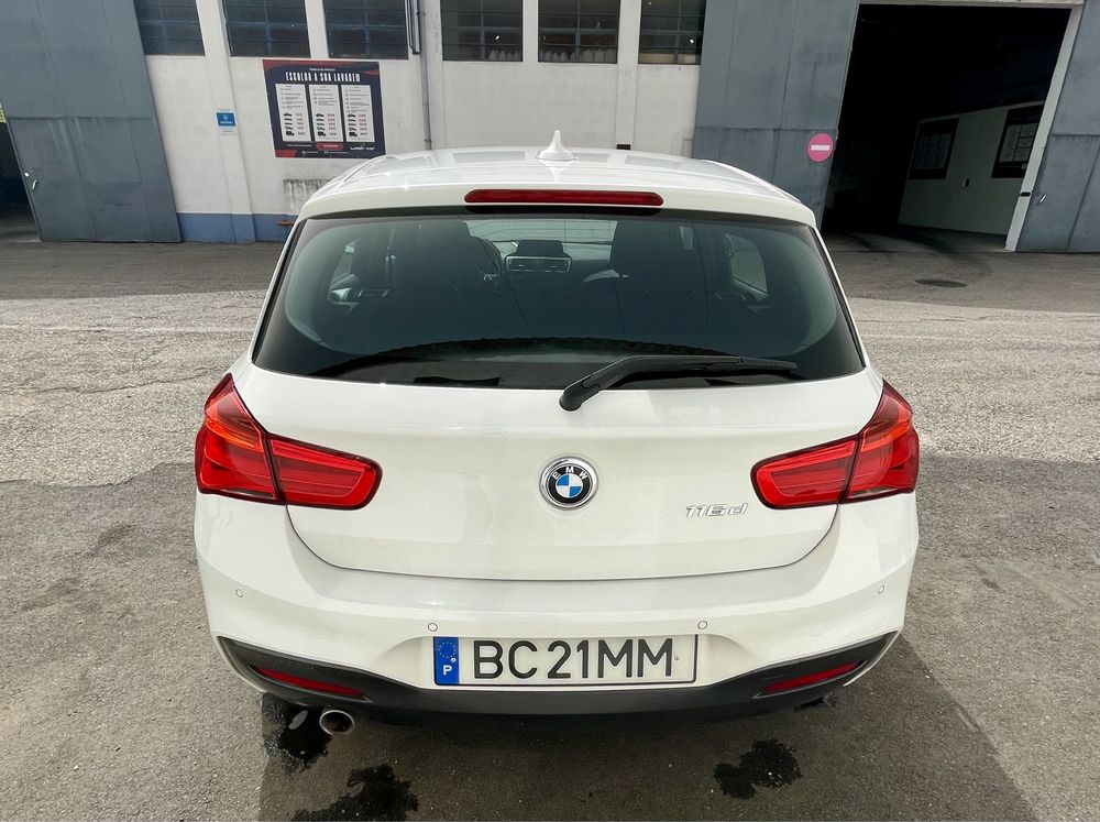BMW 116d PACK M completo