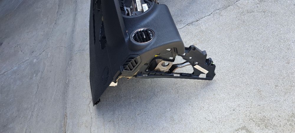 Deska kolpit peugeot 3008