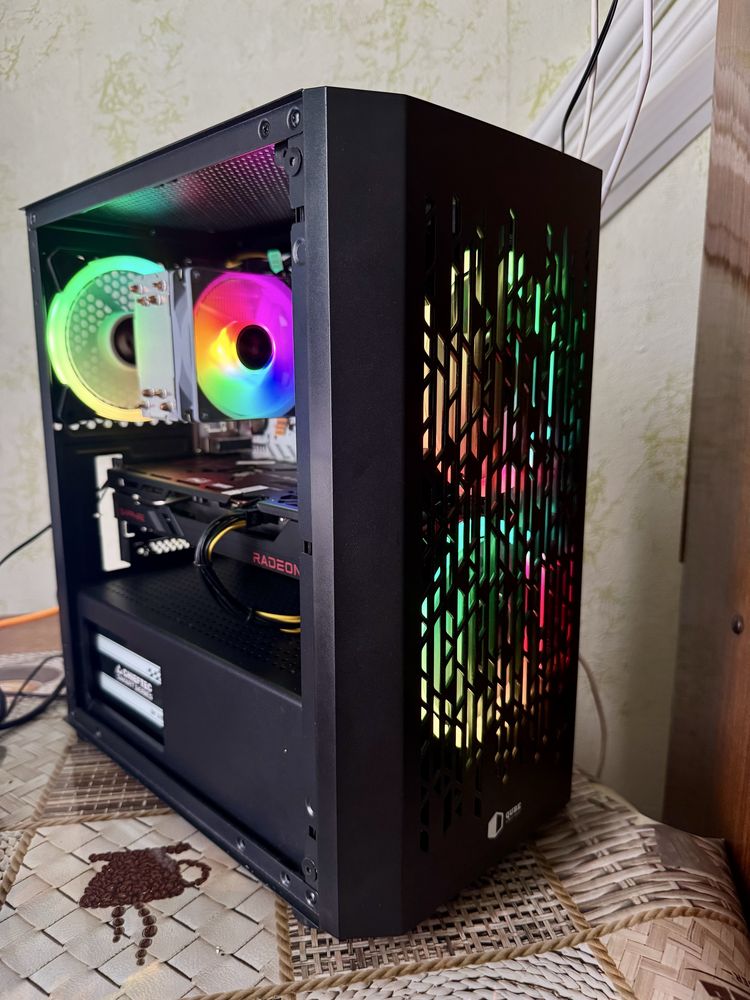 Ryzen 5 5500,rx 6600 xt ,32 gb,ssd 512 gb