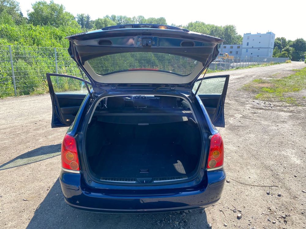 Toyota avensis kombi