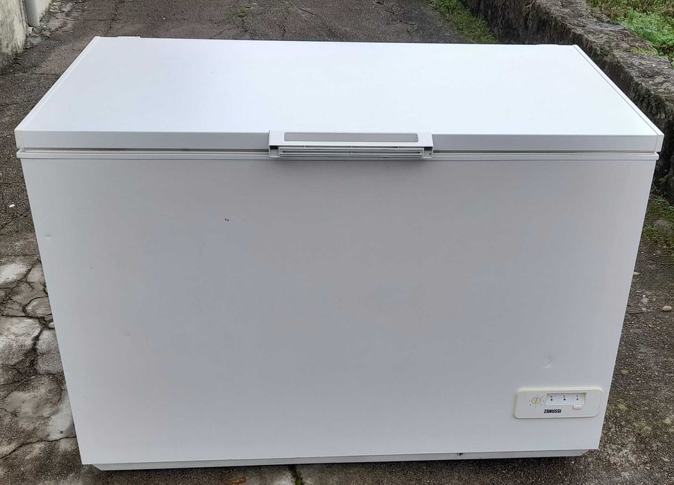 Arca congeladora horizontal Zanussi