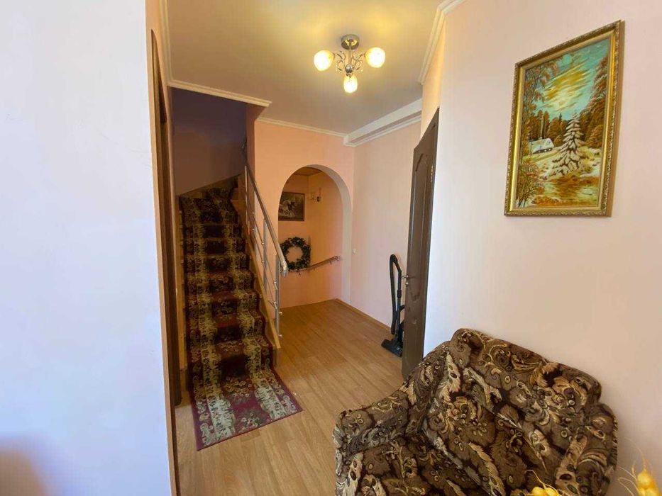 Продаж будинку під ваш бізнес. с.Немішаєве. Варшавська траса ID:700