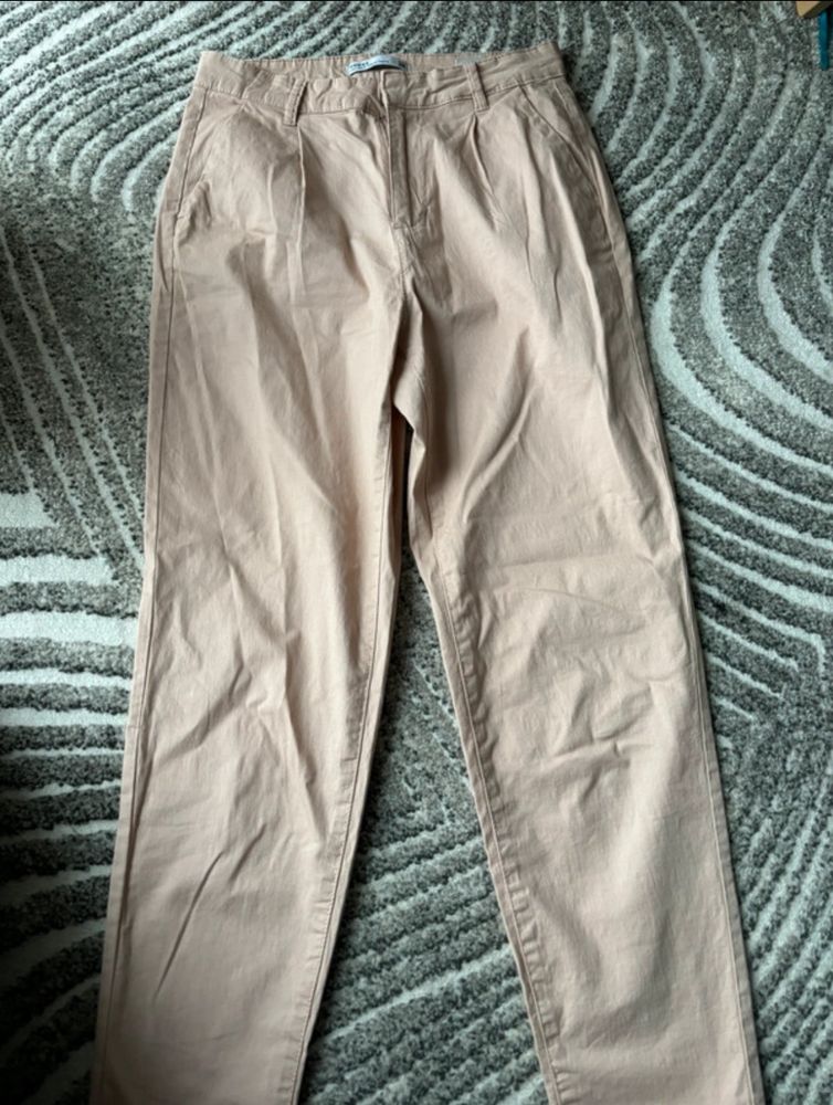 Spodnie Chinos. Spodnie do kostek.