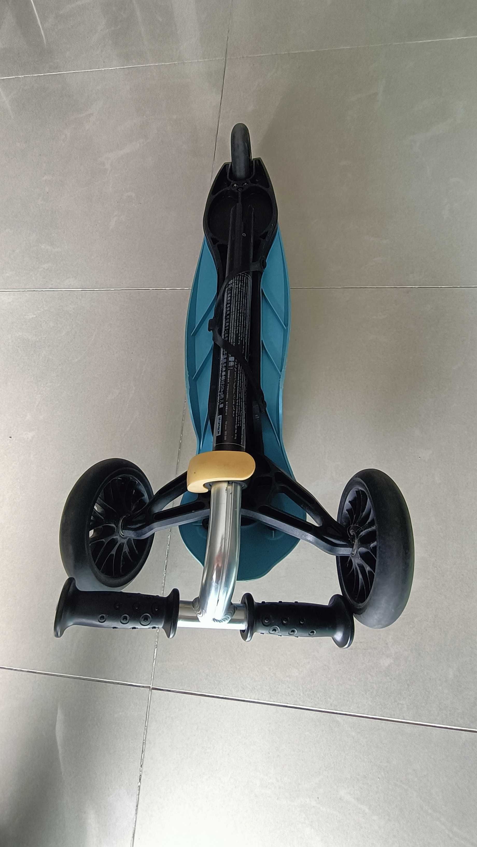 Trotinete de criança, Oxelo B100 3 rodas (Decatlhon)