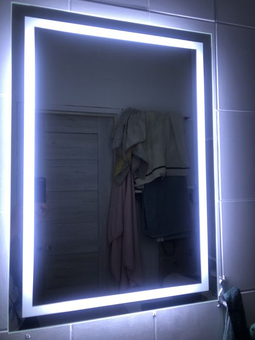 Lustro łazienkowe 50x70 LED