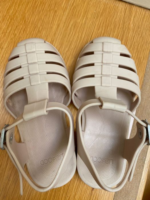 Sandálias Liewood rosa claro