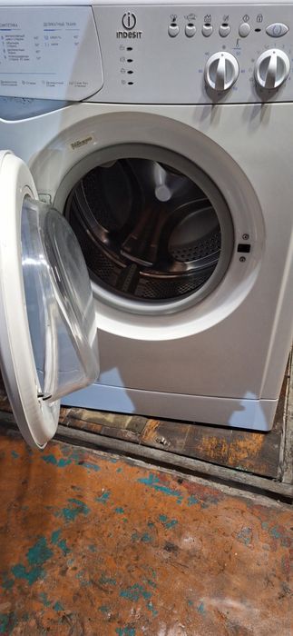 Стиральная машина indesit wisl 92