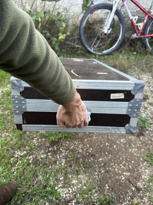 Flight case com rodas