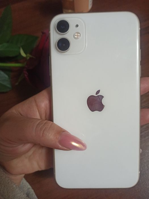 Продам apple 11 64