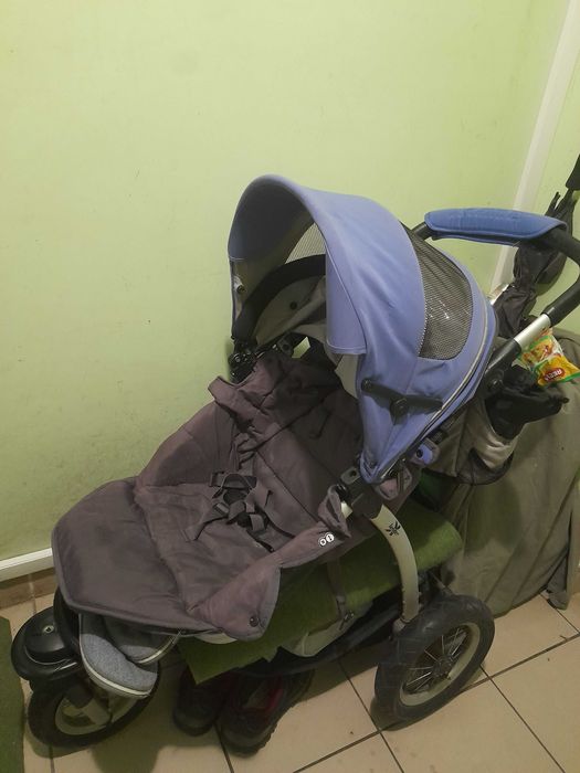 Коляскас люлькой ,сетка от москитов,дождя.