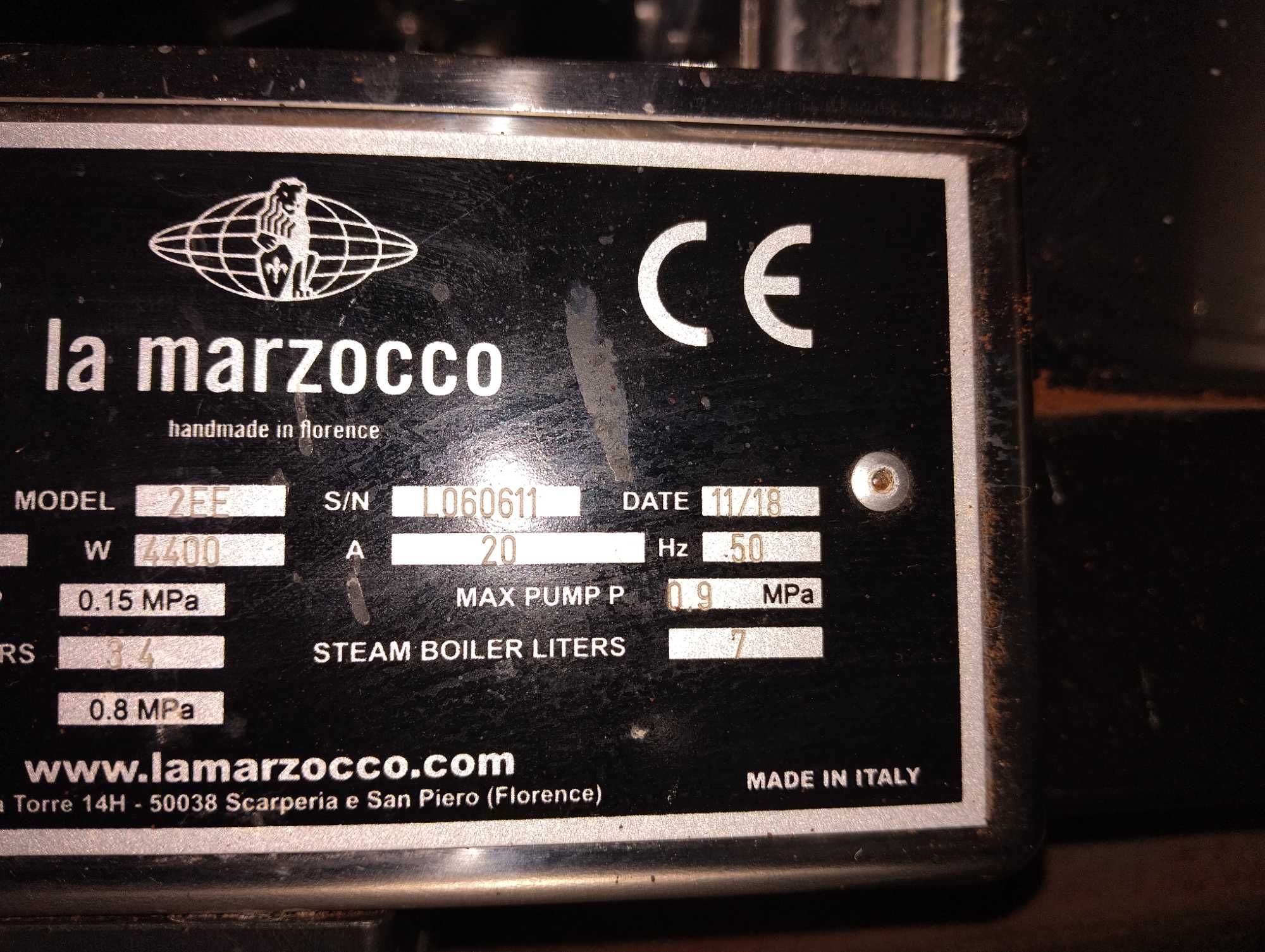 Кавомашина La Marzocco Linea