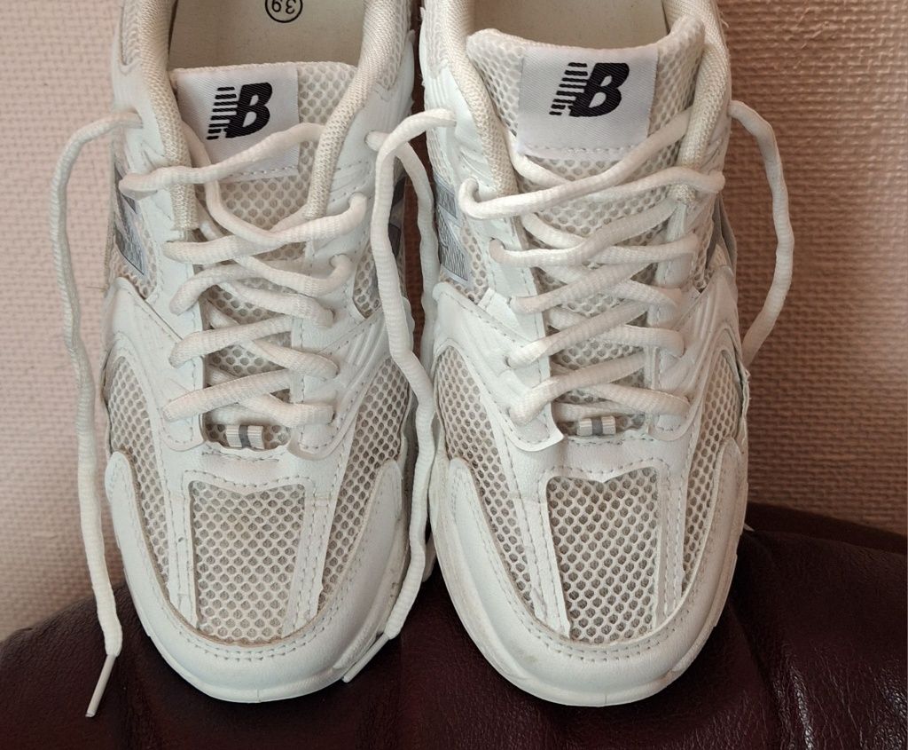 Кроссовки белые new balance 530, р.39