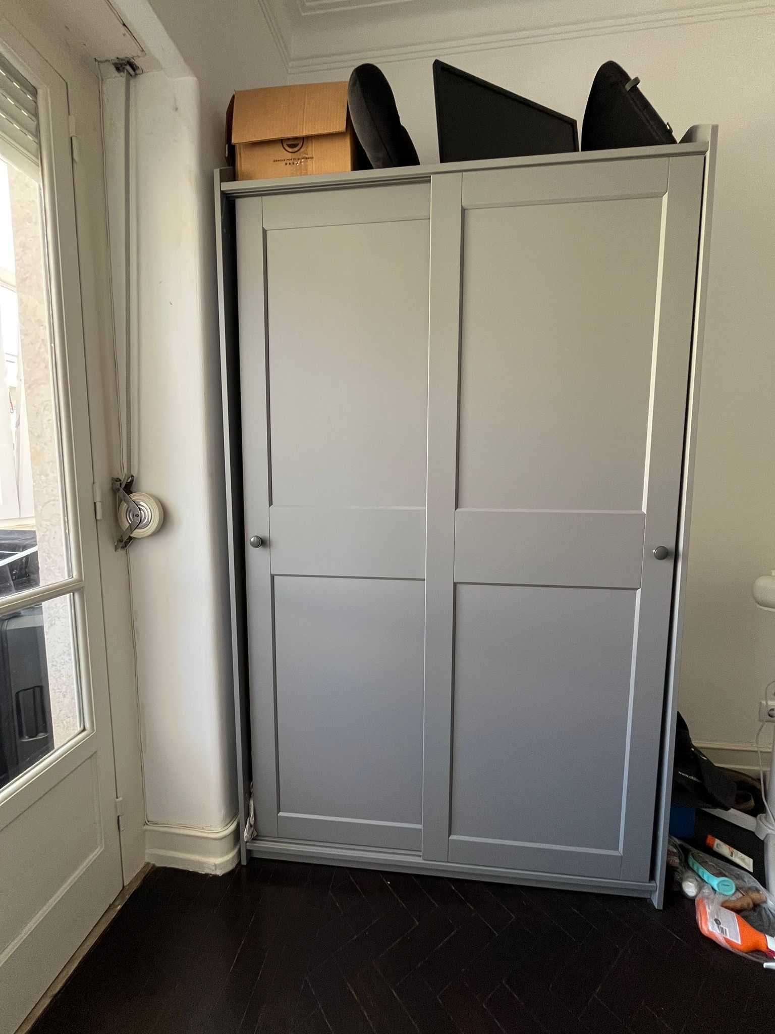 Roupeiro c/ portas deslizantes HAUGA IKEA €100
