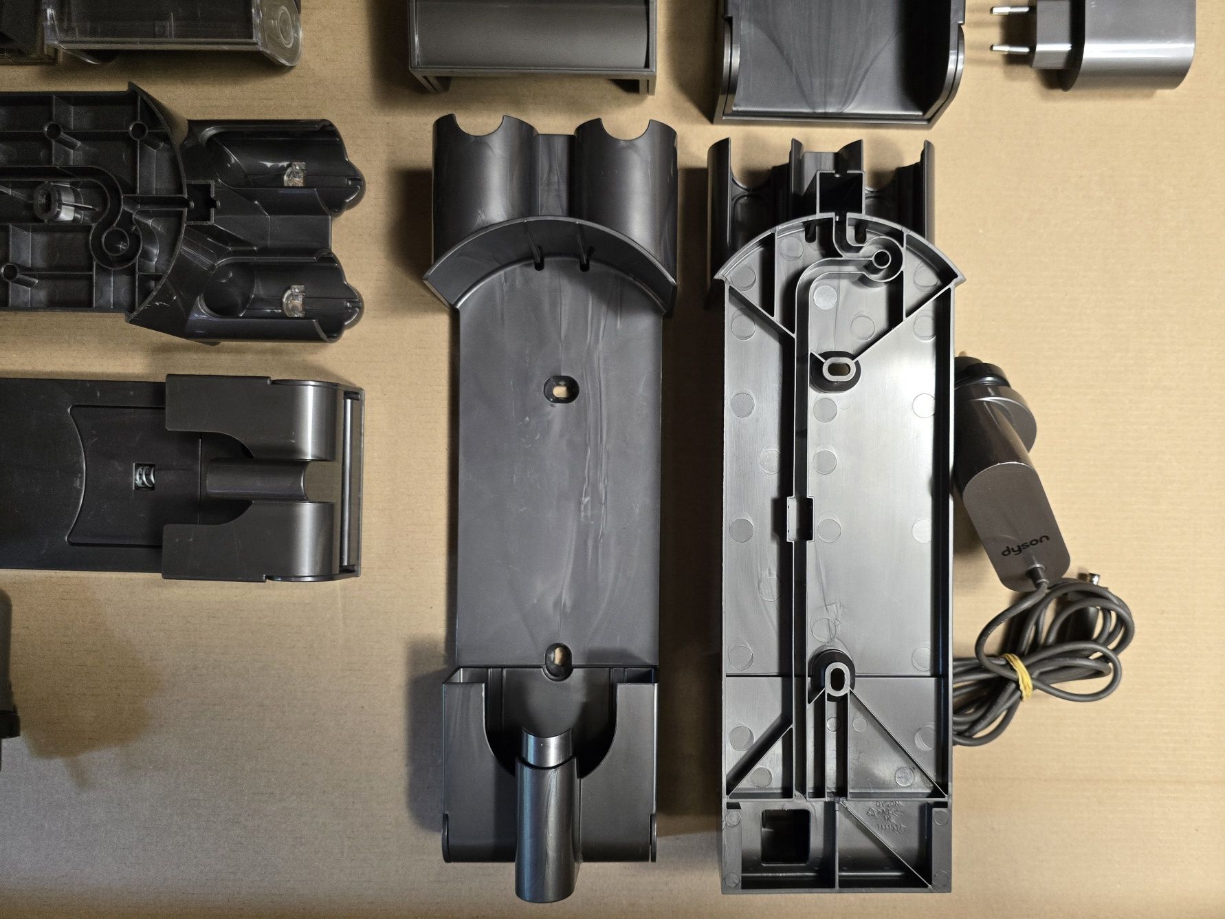 Stacja dokująca Dyson V7 lub V8
