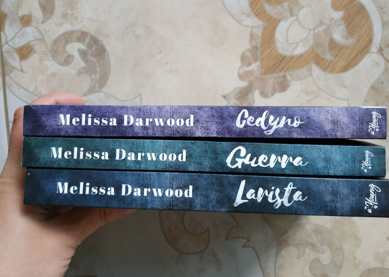 Seria WYSŁANNICY, Larista, Guerra, Cedyno - Melissa Darwood
