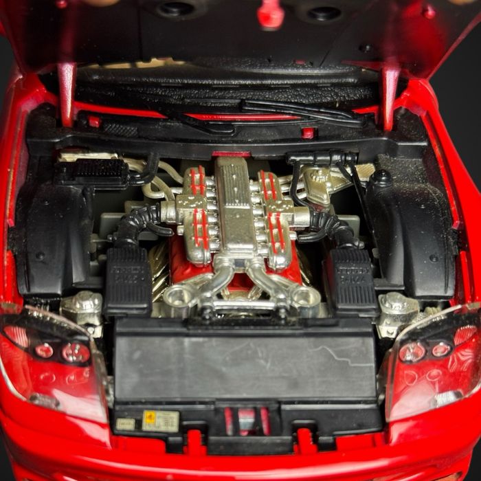 Model Bburago Ferarri 550 Maranello 1996 skala 1:18 J5/081709