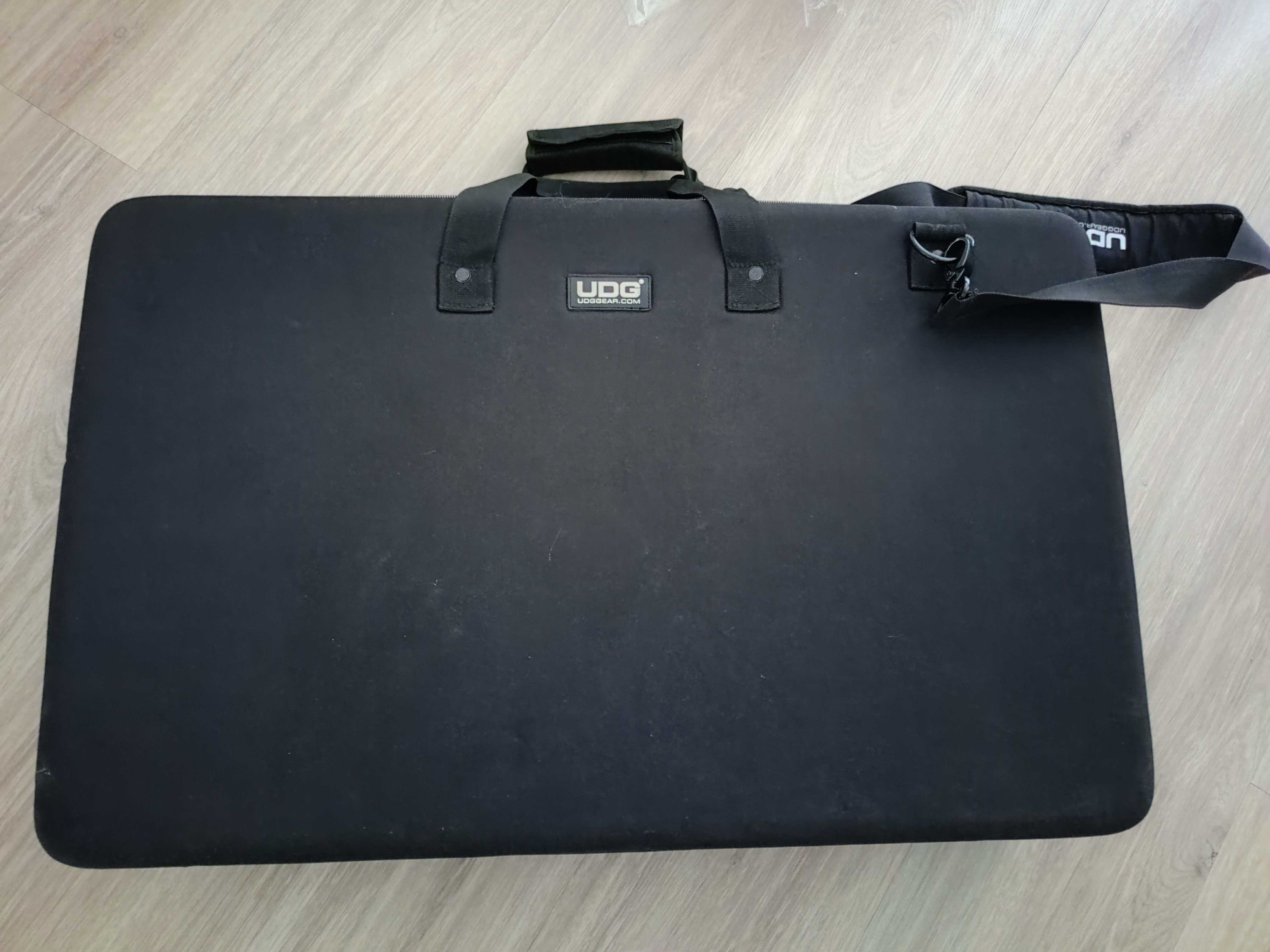 Konsola Denon Prime 2 stan BDB+ torba UDG
