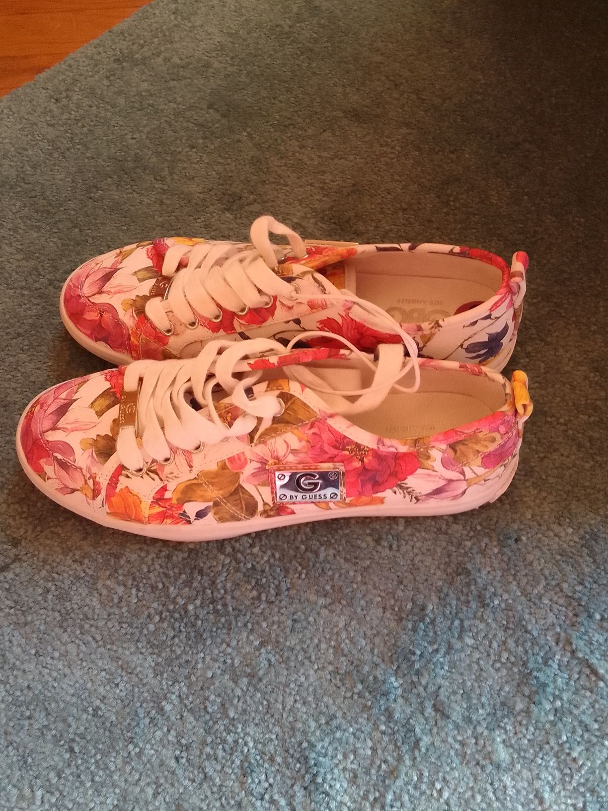 Buty damskie GBG by Guess