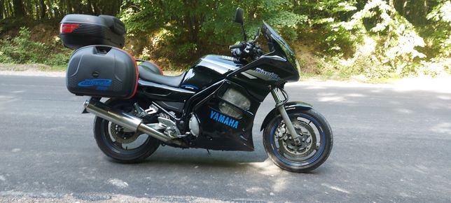 Motocykl yamaha diversion 900
