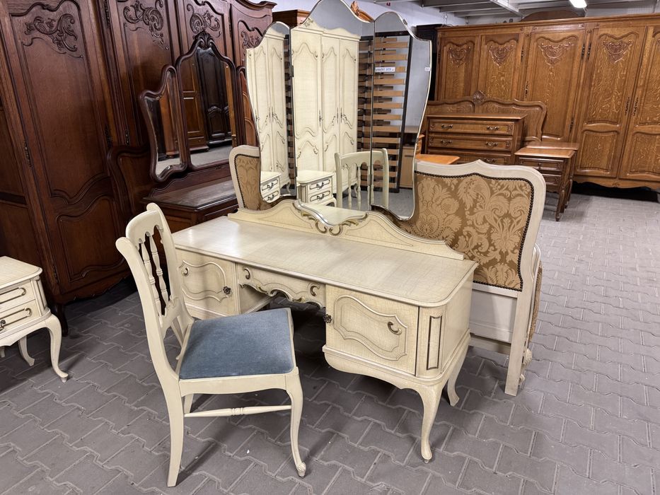 Sypialnia ludwikowska szafa łóżko toaletka meble do sypialni ecru