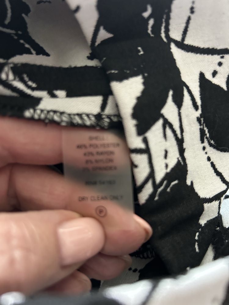 Sukienka z krótkim rękawkiem Calvin Klain L/XL