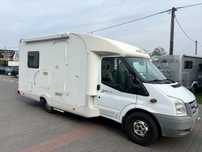 Ford Transit  Kamper półintegra