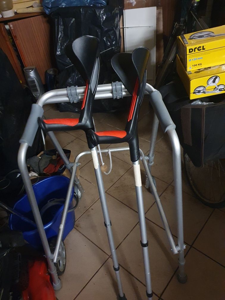 Chodzik dla choreo  w komplecie z kulami za symboliczną sumę