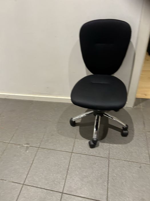 Krzeslo obrotowe dzieciece