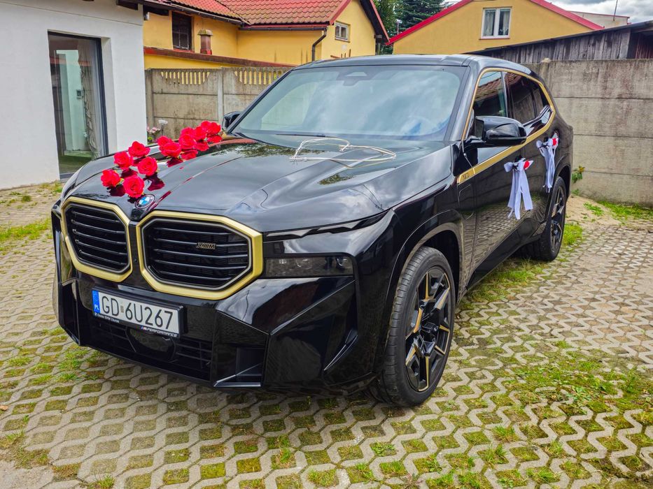 Luksusowy przewóz BMW XM 748 KM - ślub, eventy, VIP transport