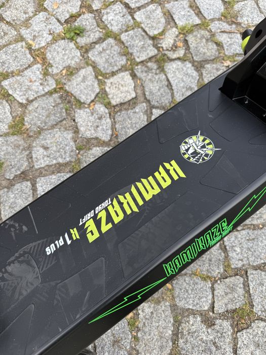 Hulajnoga Elektryczna Kamikaze K1PLUS Tokyo Drift | 1000W 20Ah 48V