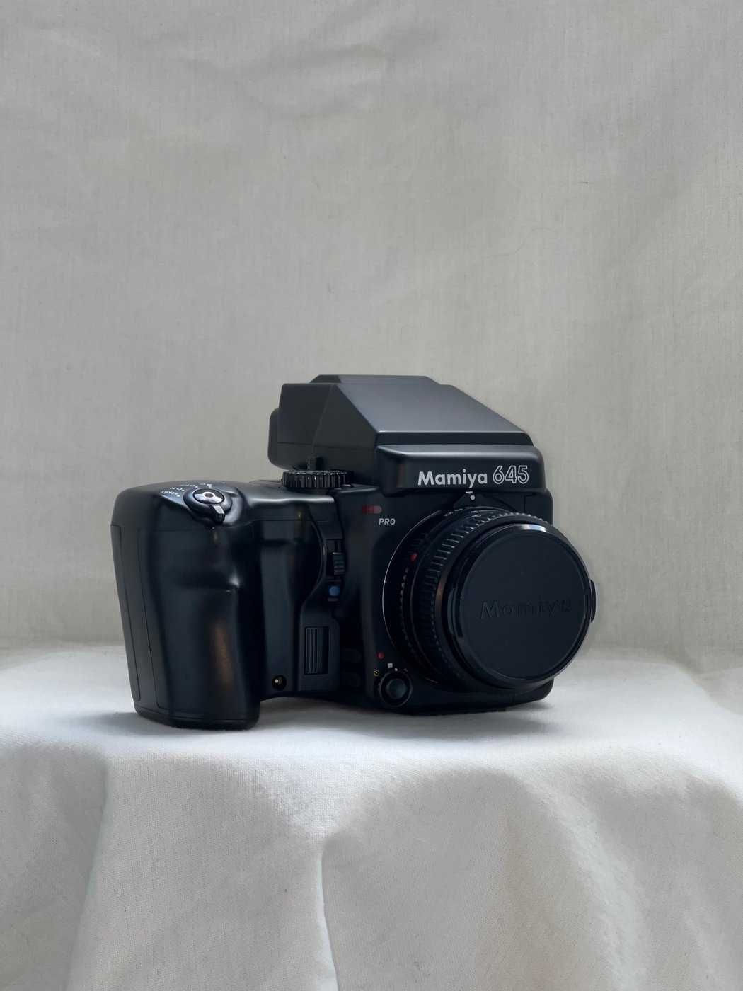 Mamiya 645 PRO / 80mm 2.8 / Prisma 120 / medium format camera