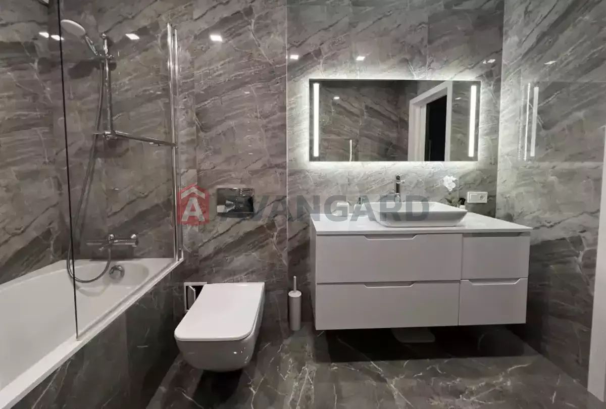 Продам простору квартиру в  ЖК River Park.