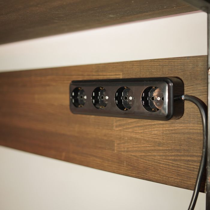 Стіл комп'ютерний