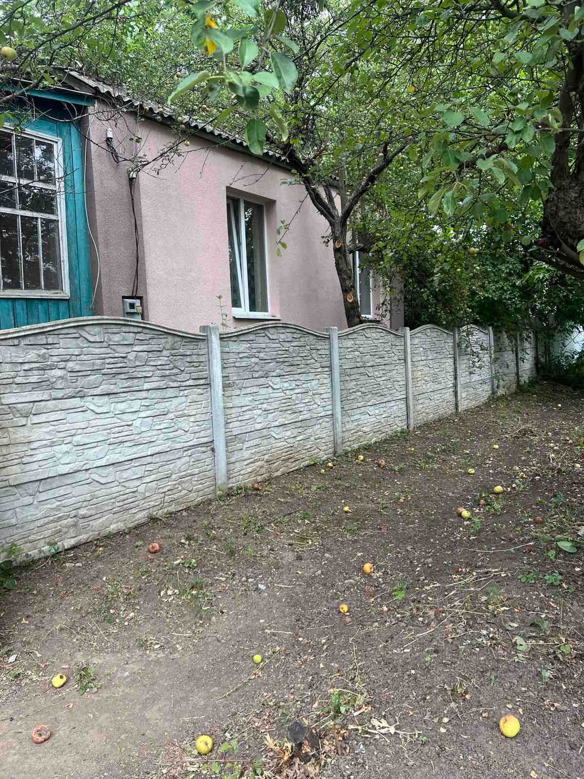 Продам пол дома в Южном Свой двор 8 сот. Газовое отопл. тихий районTB