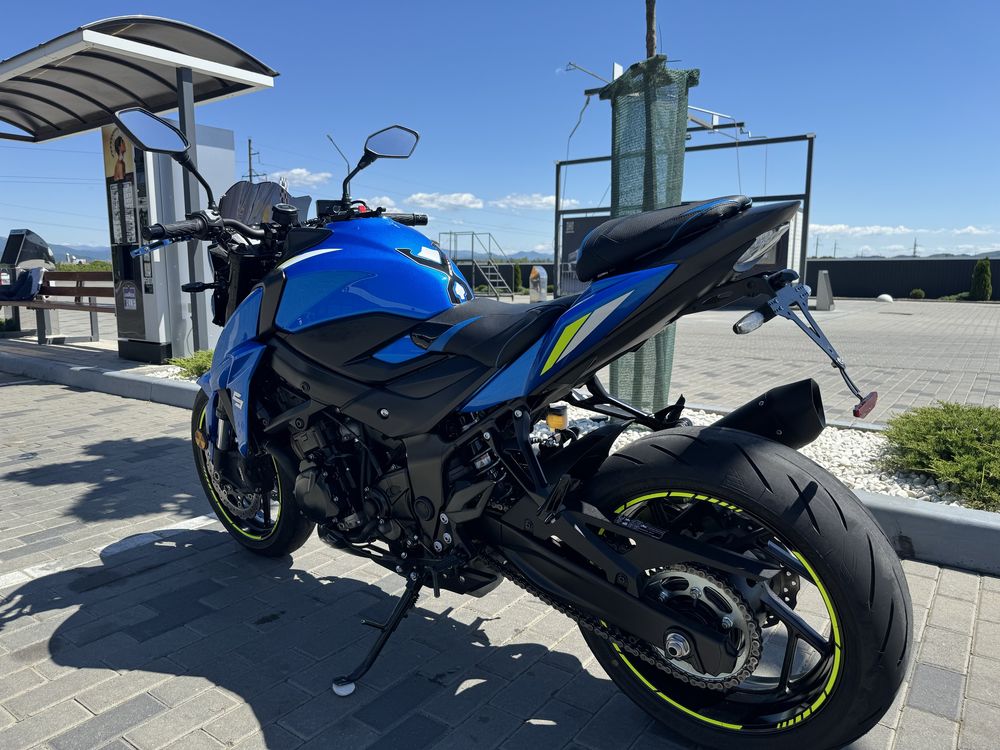 Suzuki Gsx s 750