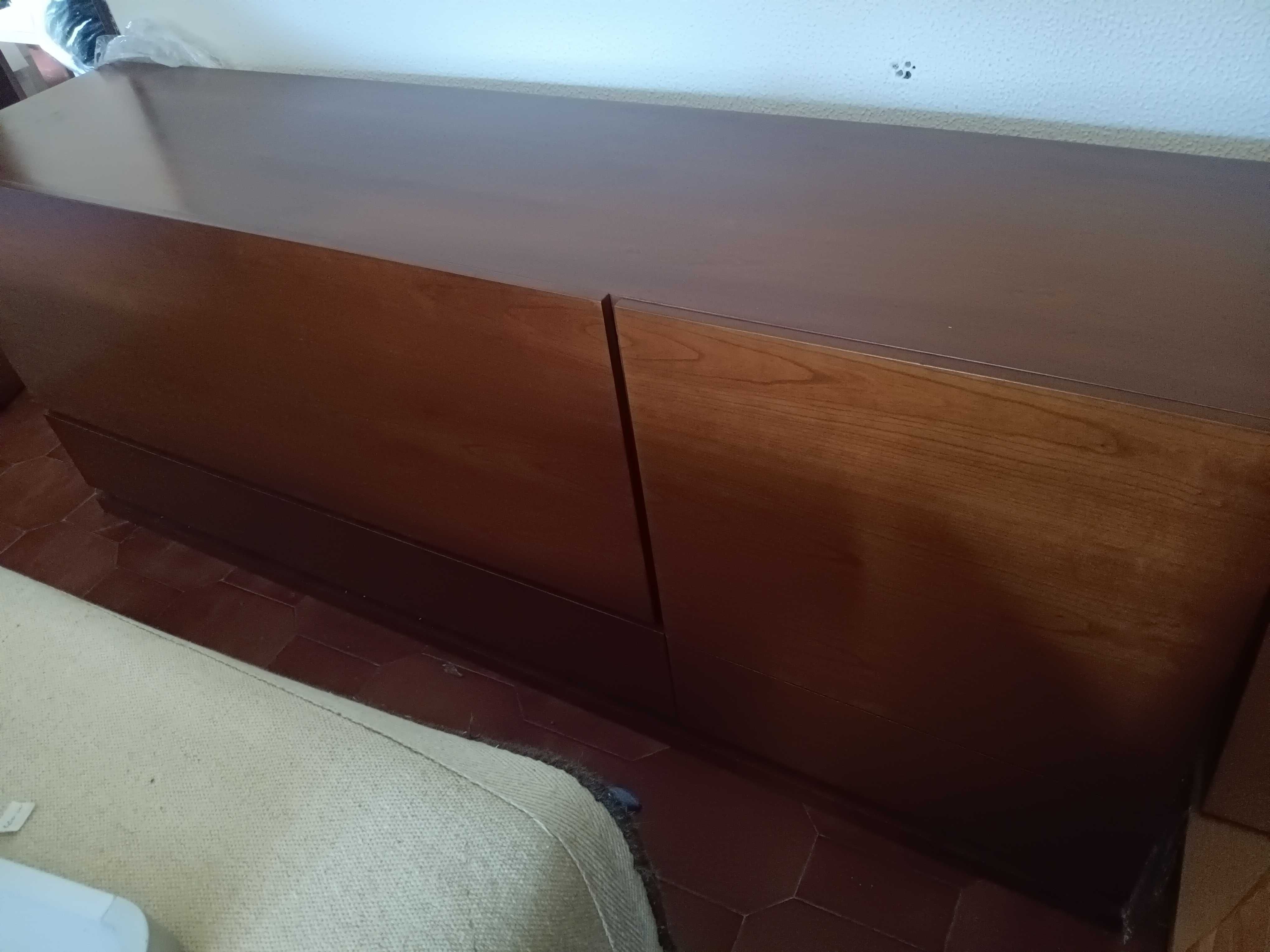 Aparador cerejeira novo 2.05 x 48 x 80 alt