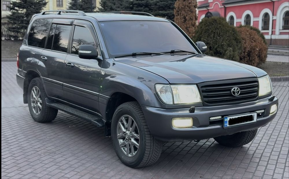 Продам ЛЕГЕНДУ Toyota Land Cruiser 100 2004 4.7 газ