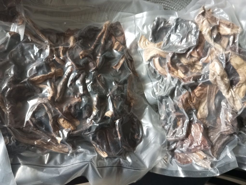Grzyby Prawdziwki , Krawce maślaki pakowane hermetycznie