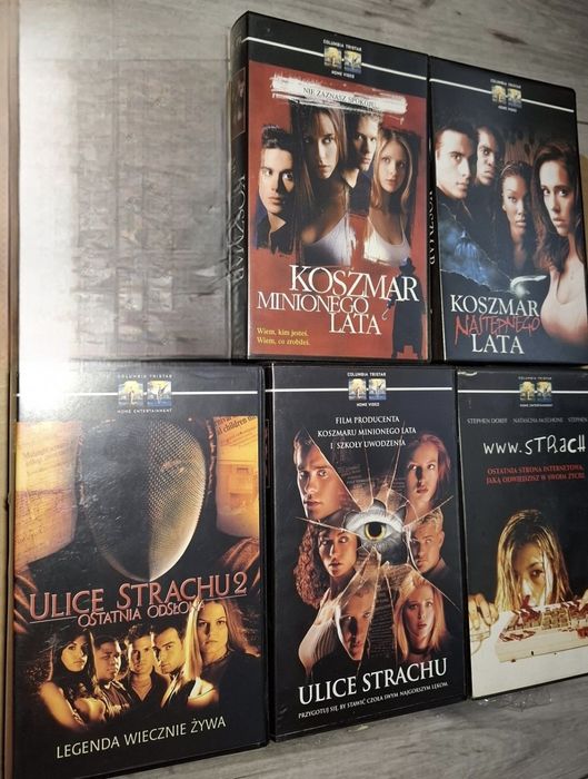 Zestaw 5 horrorów na kasetach VHS  Stan sklepowy