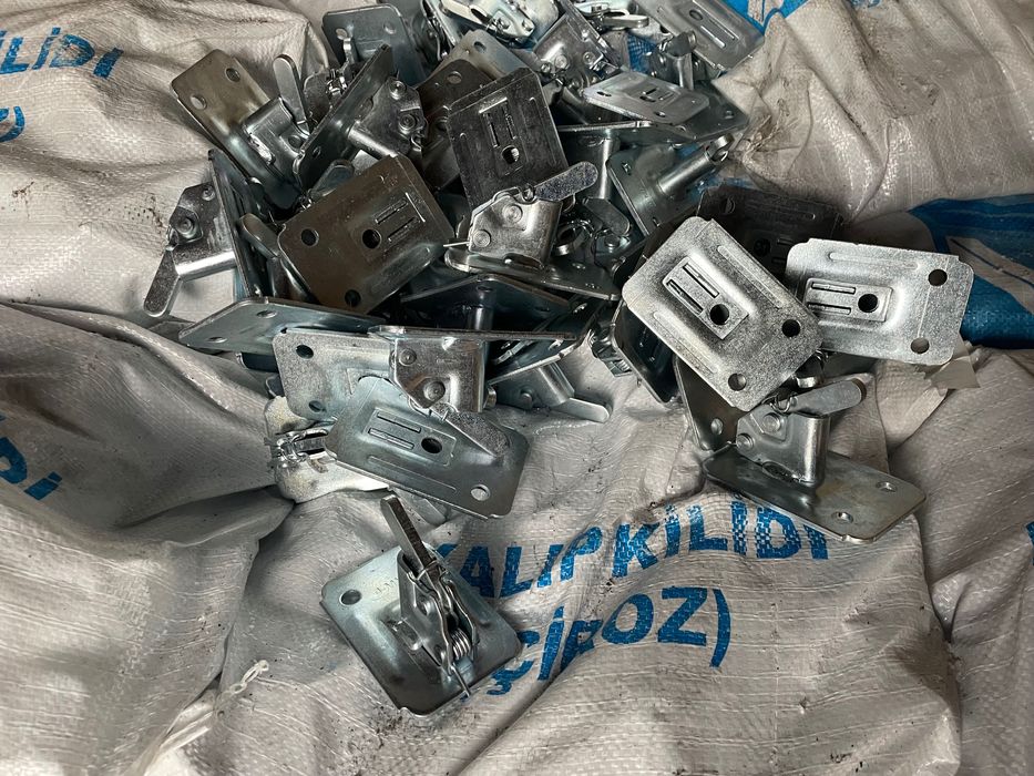 Чіроз Затискач пружиний для опалубки оцинкований