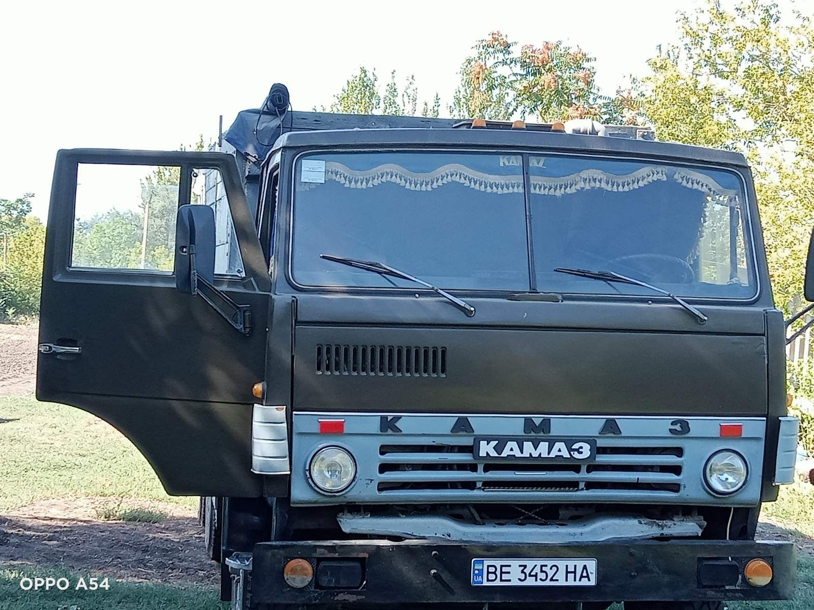 Продам камаз бортовий